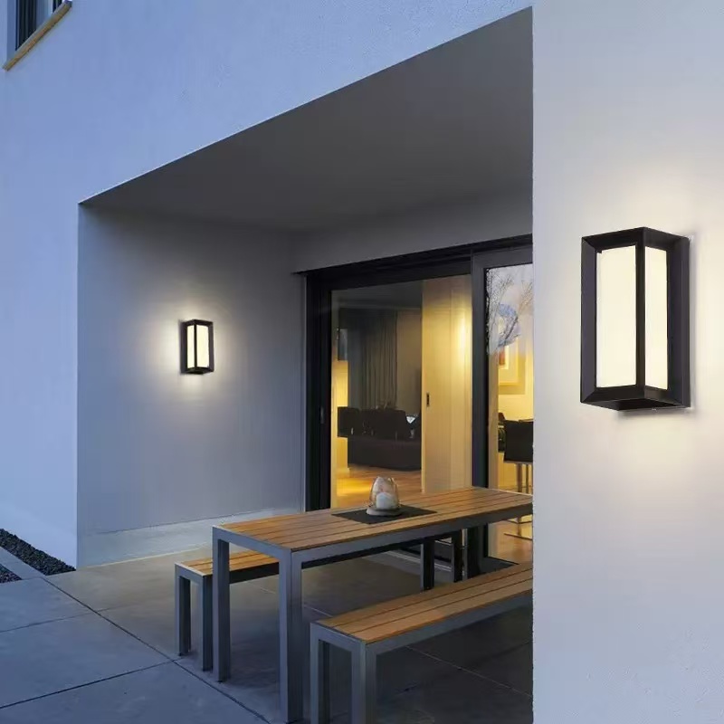 LED Outdoor Wall Light RGBCCT  - огляд і ціна Smart Zigbee Garden Light